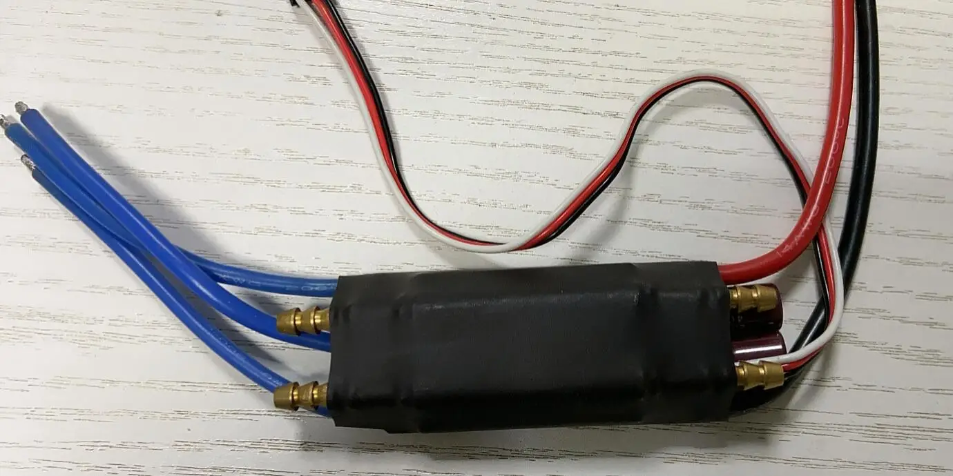 Controlador de Velocidad Hobby - Rc Hobbyking reseña y precio
